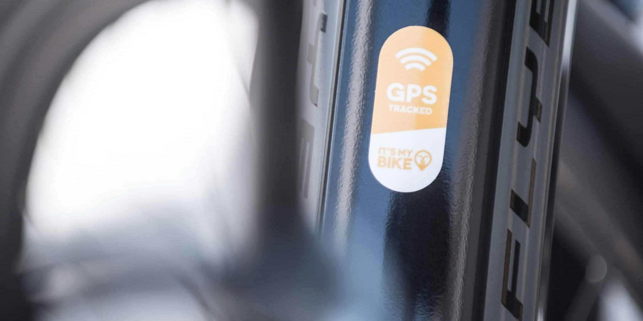 GPS-Tracked Aufkleber auf einem Fahrradrahmen
