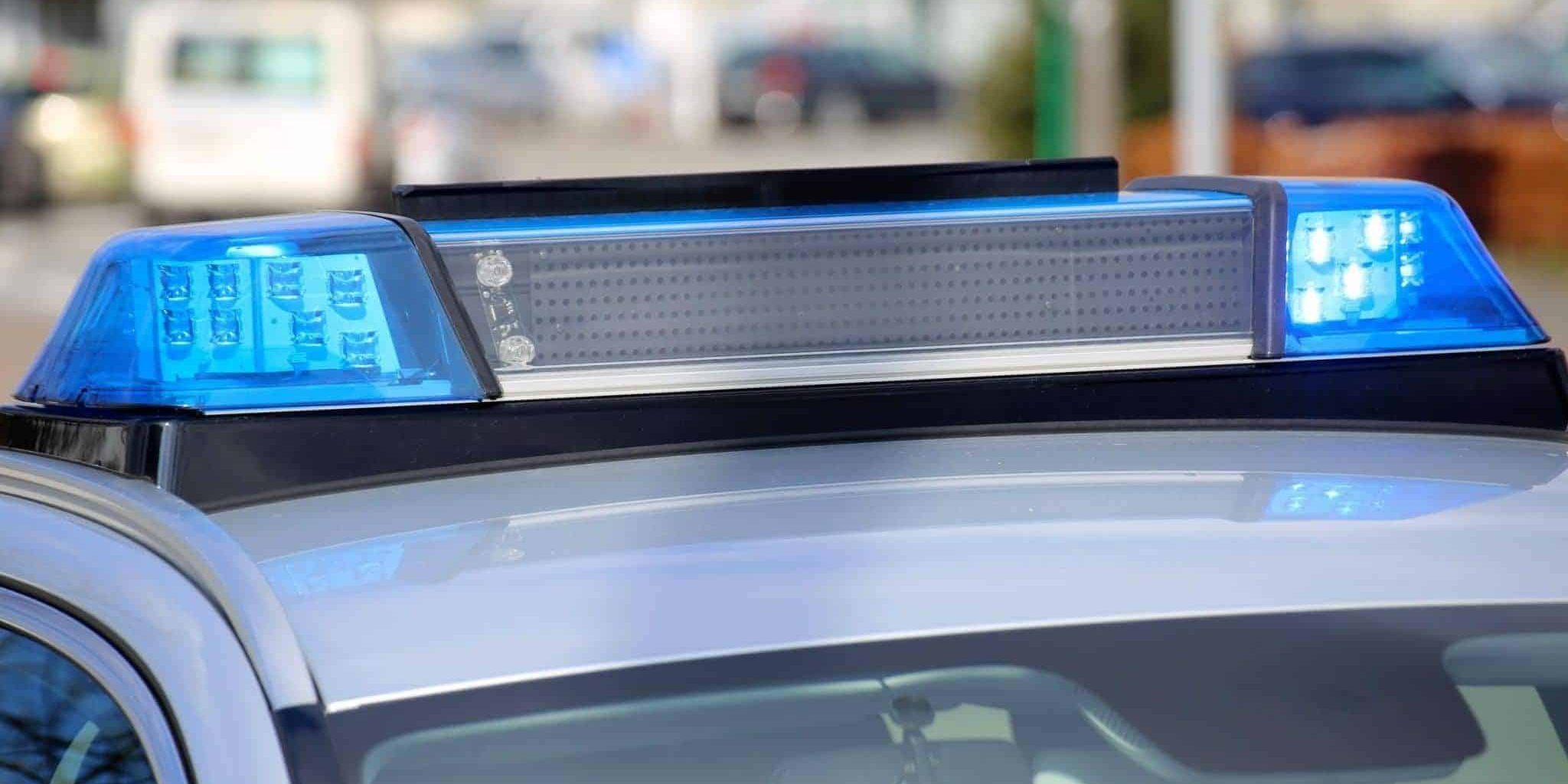 Nahaufnahme Blaulicht eines Polizeiautos